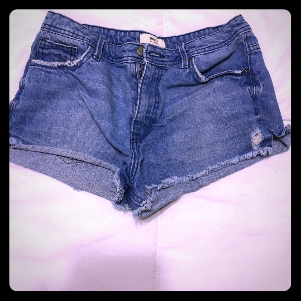 Forever 21 jean shorts. Size 28.